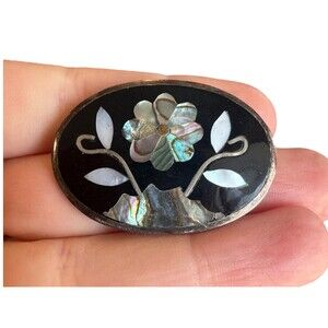 ALPACA MEXICO Oval Brooch Black Enamel Abalone Shell Mexican Silver Floral Motif